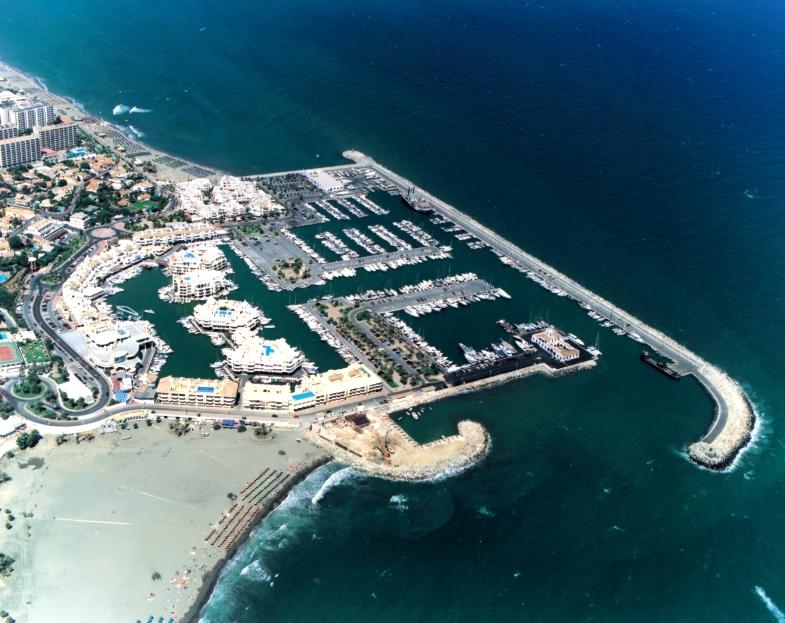 Marina - (c) http://www.puertobenalmadena.es/ - Puerto Deportivo de Benalmádena