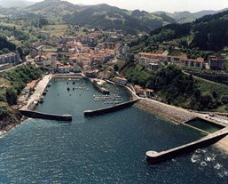 Marina - (c) http://buber.net/ - Mutriku