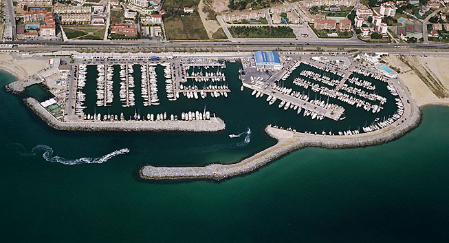Marina - (c) http://www.cnelbalis.com/ - Port Balís