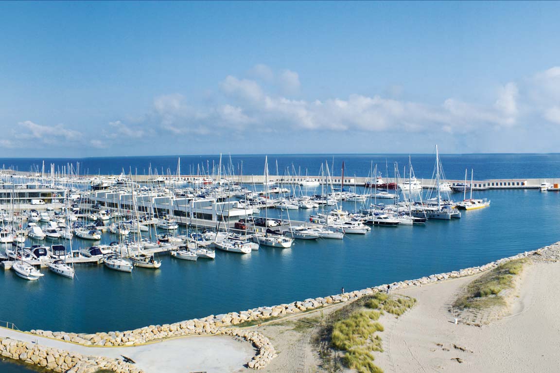 Marina - (c) http://www.portginesta.com/ - Port Ginesta
