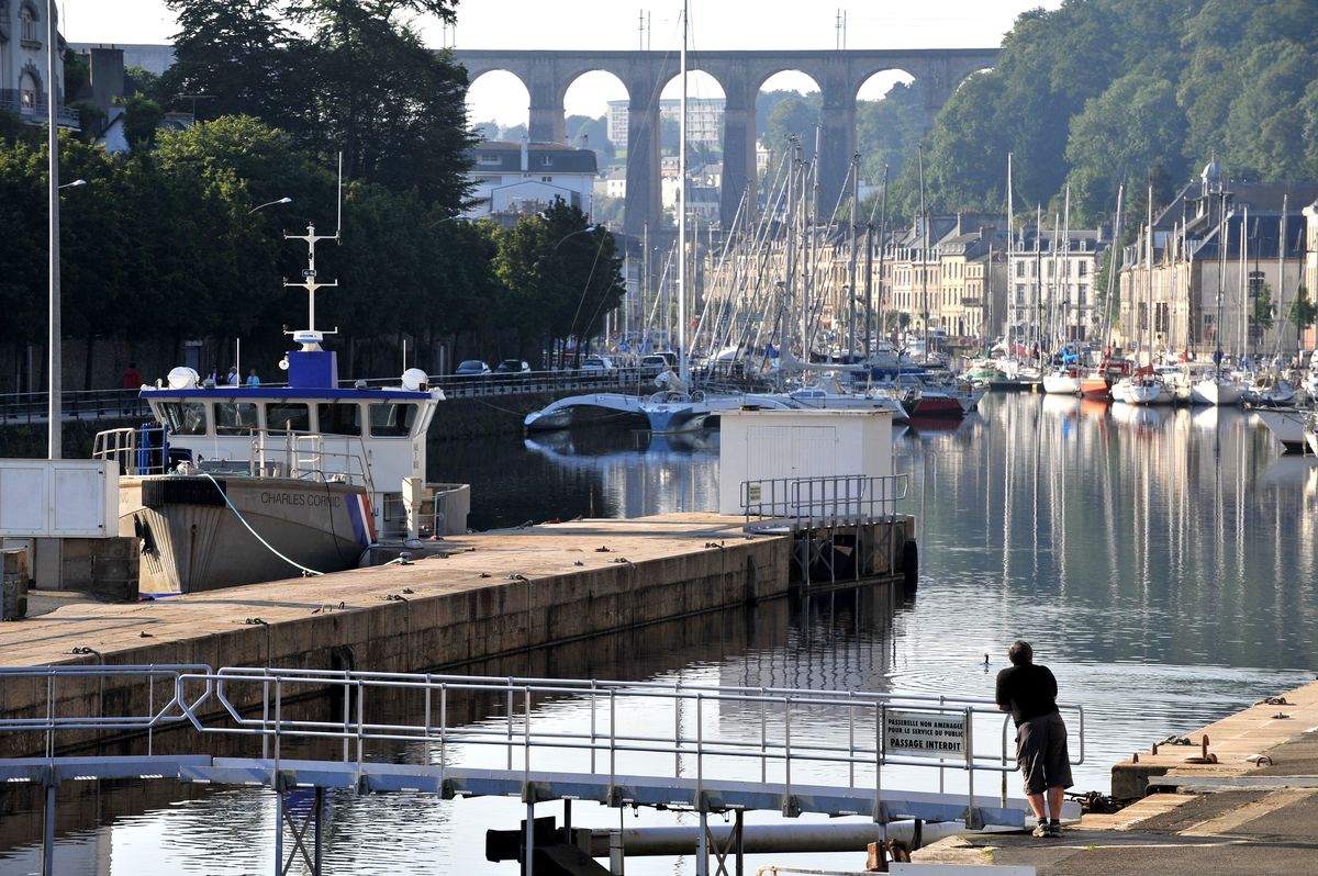 Marina - Quelle: http://www.plaisancebaiedemorlaix.com/fr/les-ports-de-la-baie/port-de-morlaix/presentation-de-morlaix - Port de Morlaix
