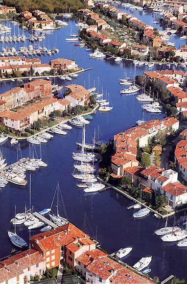 Marina - Bildquelle: http://www.marina-port-grimaud.com/ - Marina de Port-Grimaud