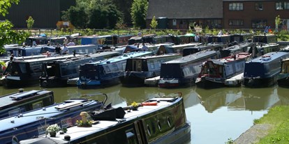 Yachthafen - am Fluss/Kanal - Cambridgeshire - Homepage: http://www.crickmarina.com/ - Crick Marina