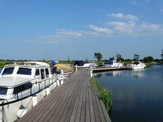 Marina - Bildquelle: http://www.fishandduck.co.uk/ - Fish & Duck Marina