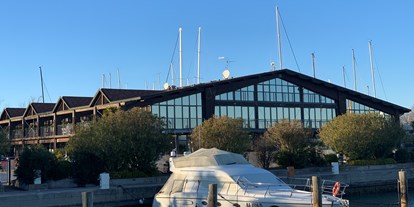 Yachthafen - Stromanschluss - Marina Primero