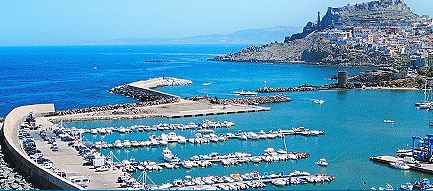 Marina - Homepage www.portodicastelsardo.com - Porto Turistico di Castelsardo
