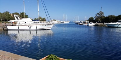 Yachthafen - Stromanschluss - Costa Smeralda - Marina di Porto Ottiolu