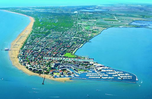 Marina - (c): www.marinapuntafaro.it - Marina Punta Faro