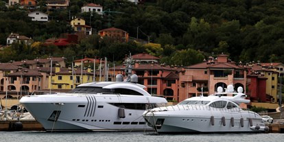 Yachthafen - W-LAN - Italien - Liegeplätze im Vorhafen für Maxi-Yachts - Porto San Rocco Marina Resort S.r.l.