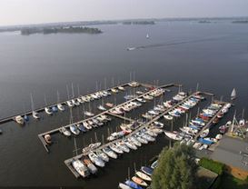 Marina - (c): www.doornbos-jachtbemiddeling.nl - Jachthaven Doornbos