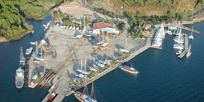 Yachthafen - am Meer - Ägäische Inseln - Türkei - Quelle: http://www.albatrosmarina.com/ - Marmaris Albatros Marina