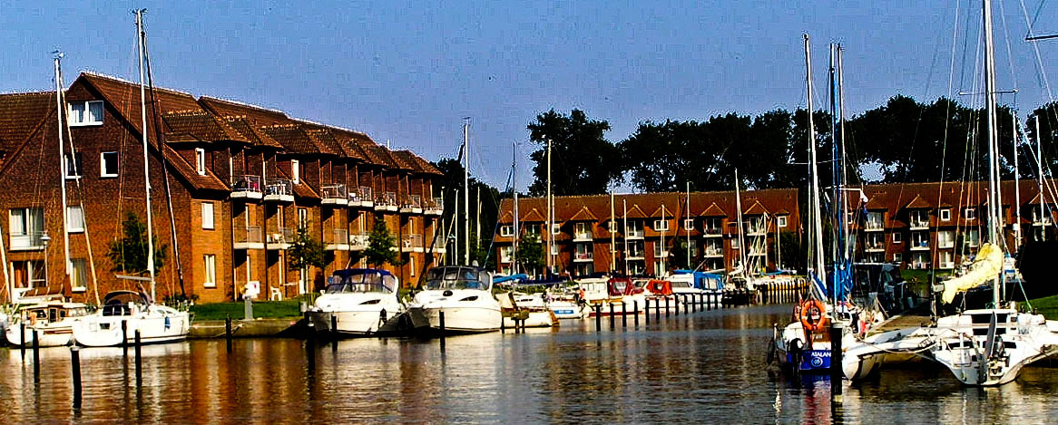 Yachthafen - Duschen - Ueckermünde - Beschreibungstext für das Bild - Marina-Lagunenstadt