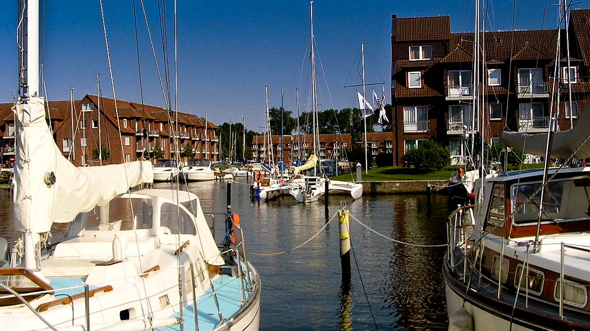 Yachthafen - Duschen - Ueckermünde - Beschreibungstext für das Bild - Marina-Lagunenstadt