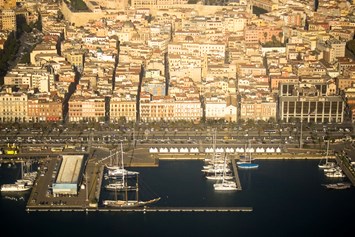 Marina: Waterfront - Portus Karalis