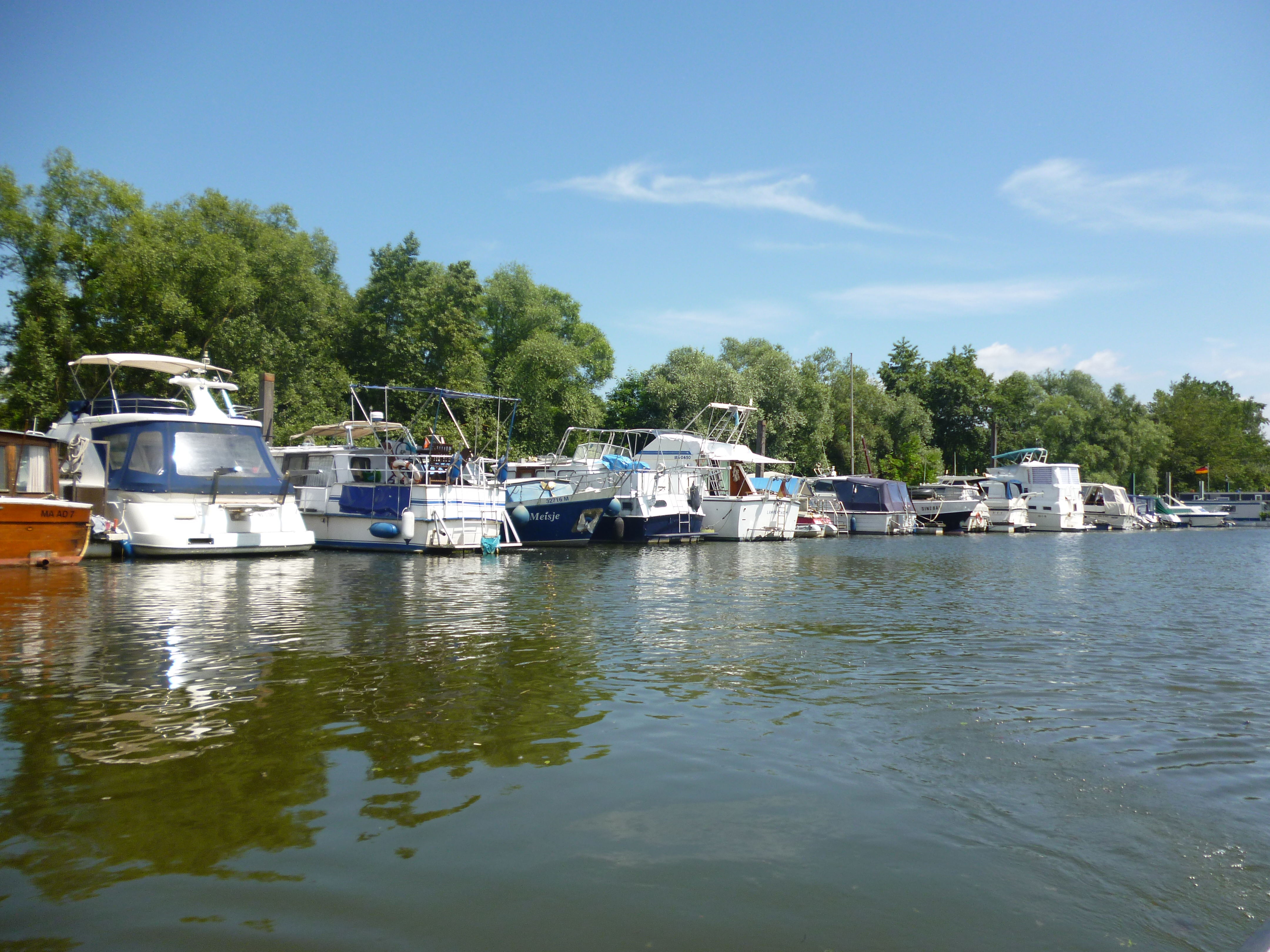 Yachthafen - Ig- Steggemeinschaft GbR Lampertheim seit 1984