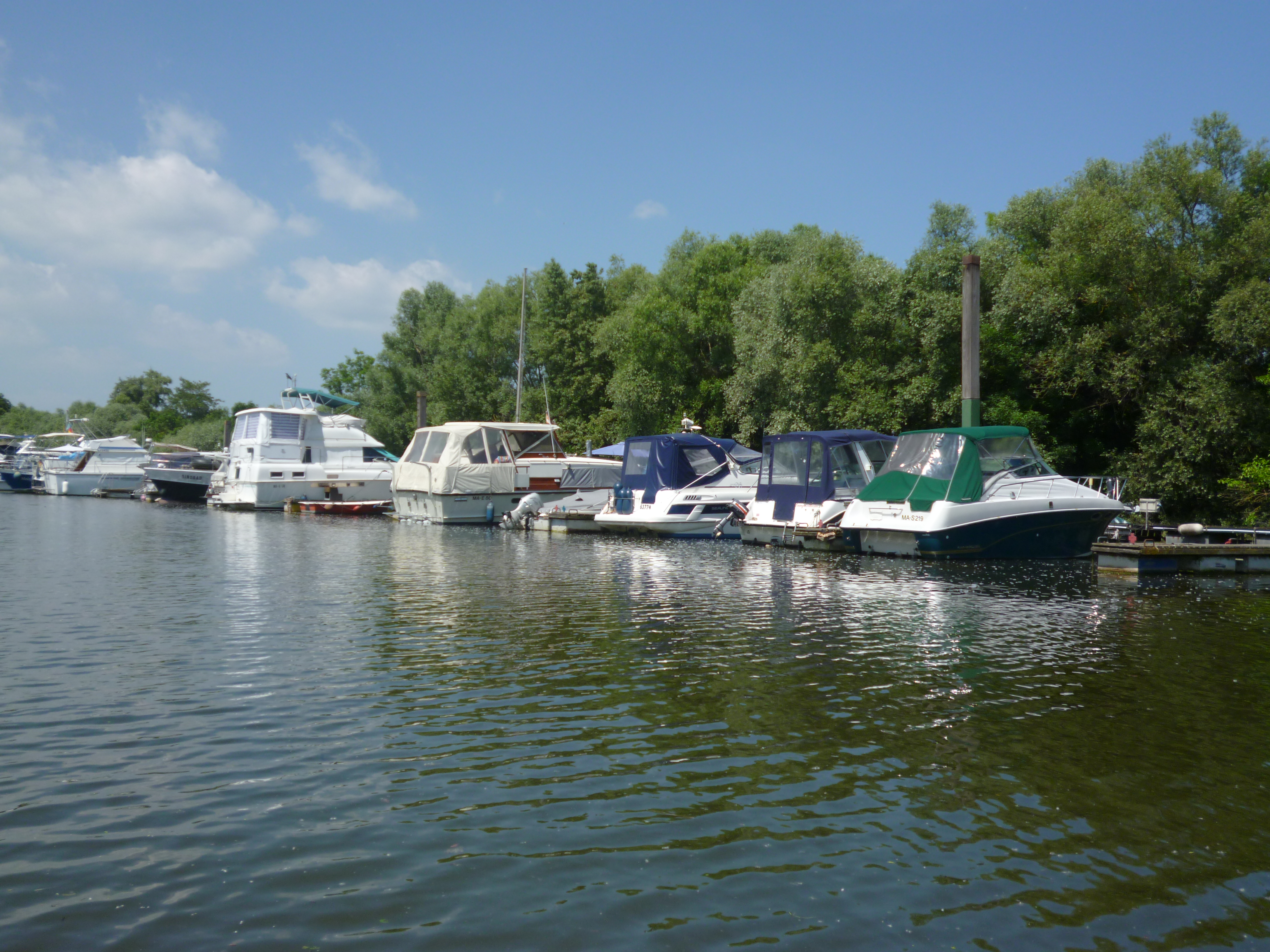 Yachthafen - Ig- Steggemeinschaft GbR Lampertheim seit 1984