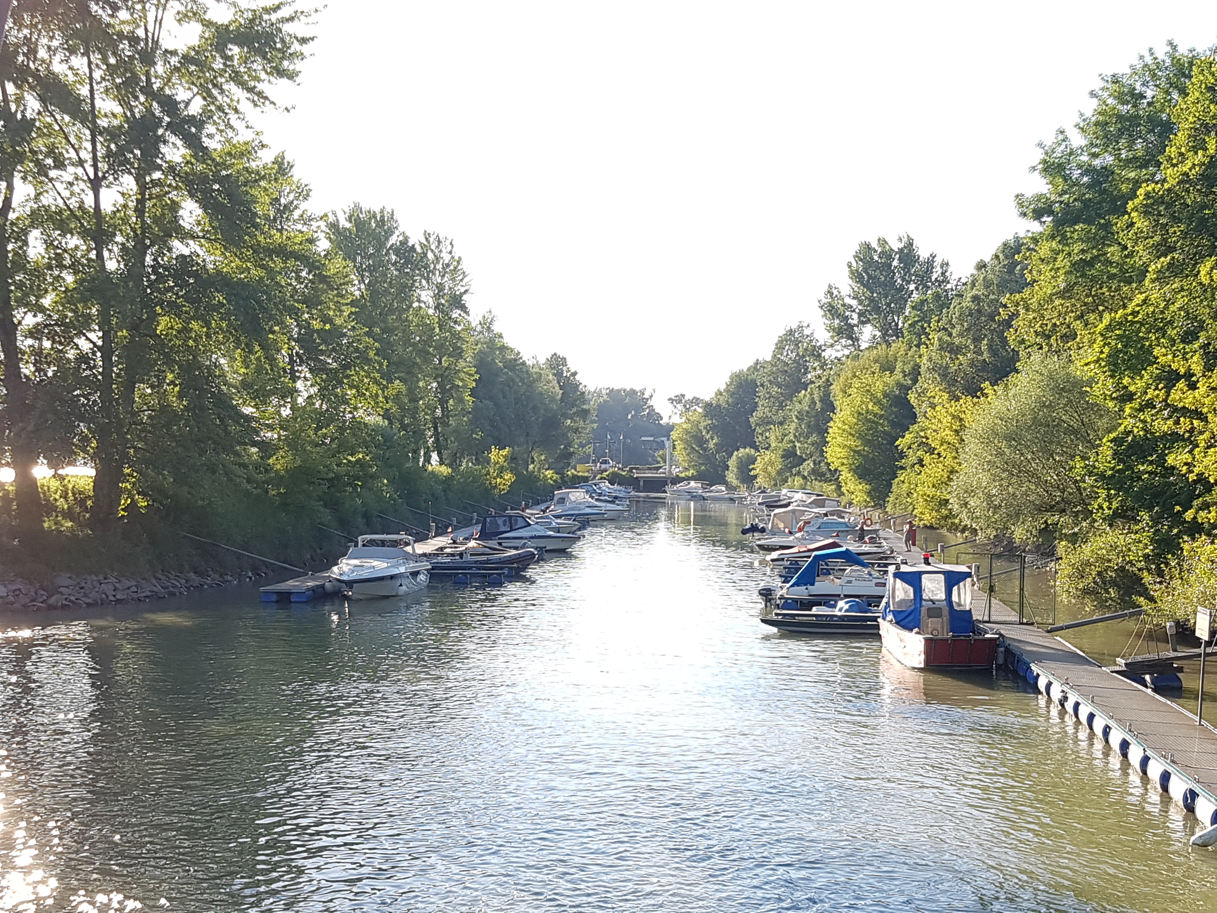 Yachthafen - W-LAN - WMCW Wasserski und Motorbootclub Wien