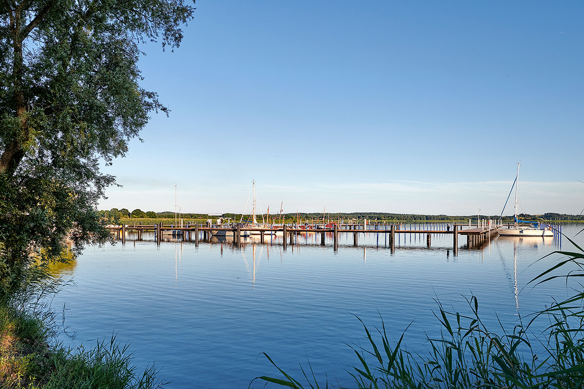 Yachthafen - Toiletten - Ostseeküste - Hafen Ostseebad Sellin