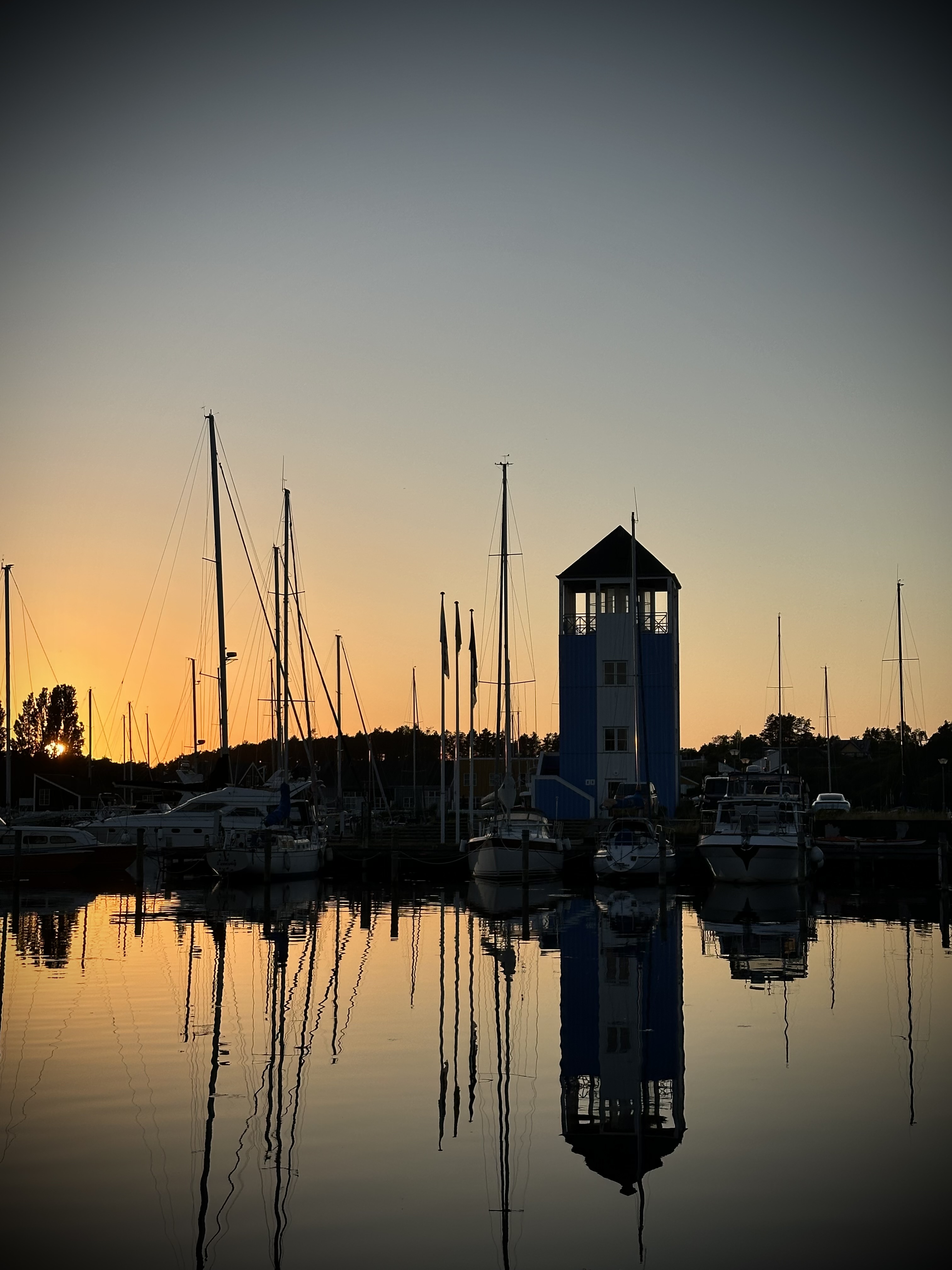 Marina: Oer Maritime Hanv