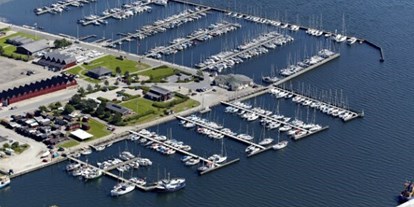 Yachthafen - am Meer - (c) http://www.horsenslystbaadehavn.dk/ - Horsens Lystbadehavn