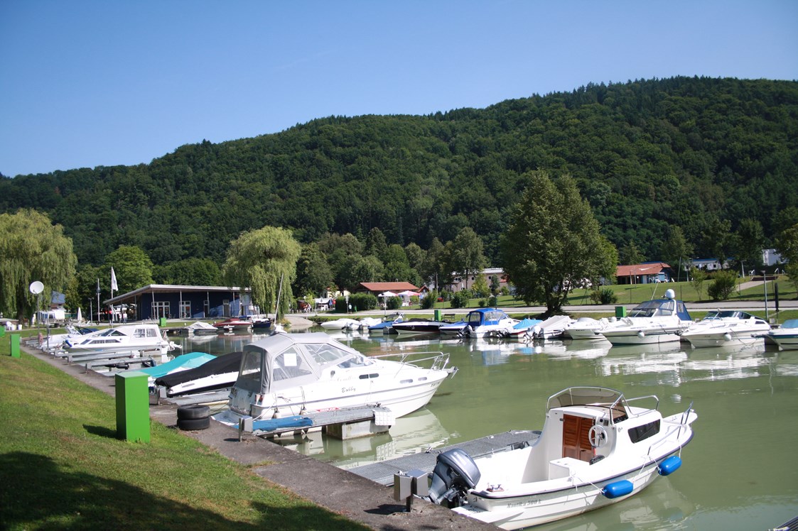 Marina: kleiner Hafen - Boote bis 9 Meter - Hafen Obernzell