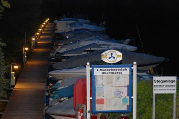 Marina: Sportboothafen - Bootshafen Obertheres