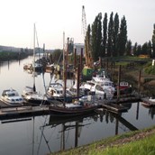 Yachthafen: Bootswerft Maleika