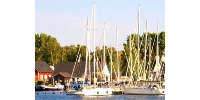 Yachthafen - Wäschetrockner - Fischland - http://www.moenchgut-living.de/ - Port Gager