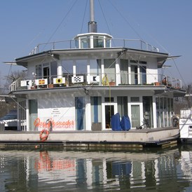 Marina: Haus des Hafenmeisters, Check - In - Marina Düsseldorf