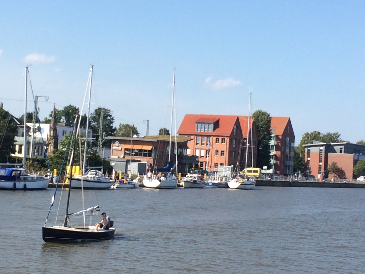 Marina: Stadtanleger Elsfleth 