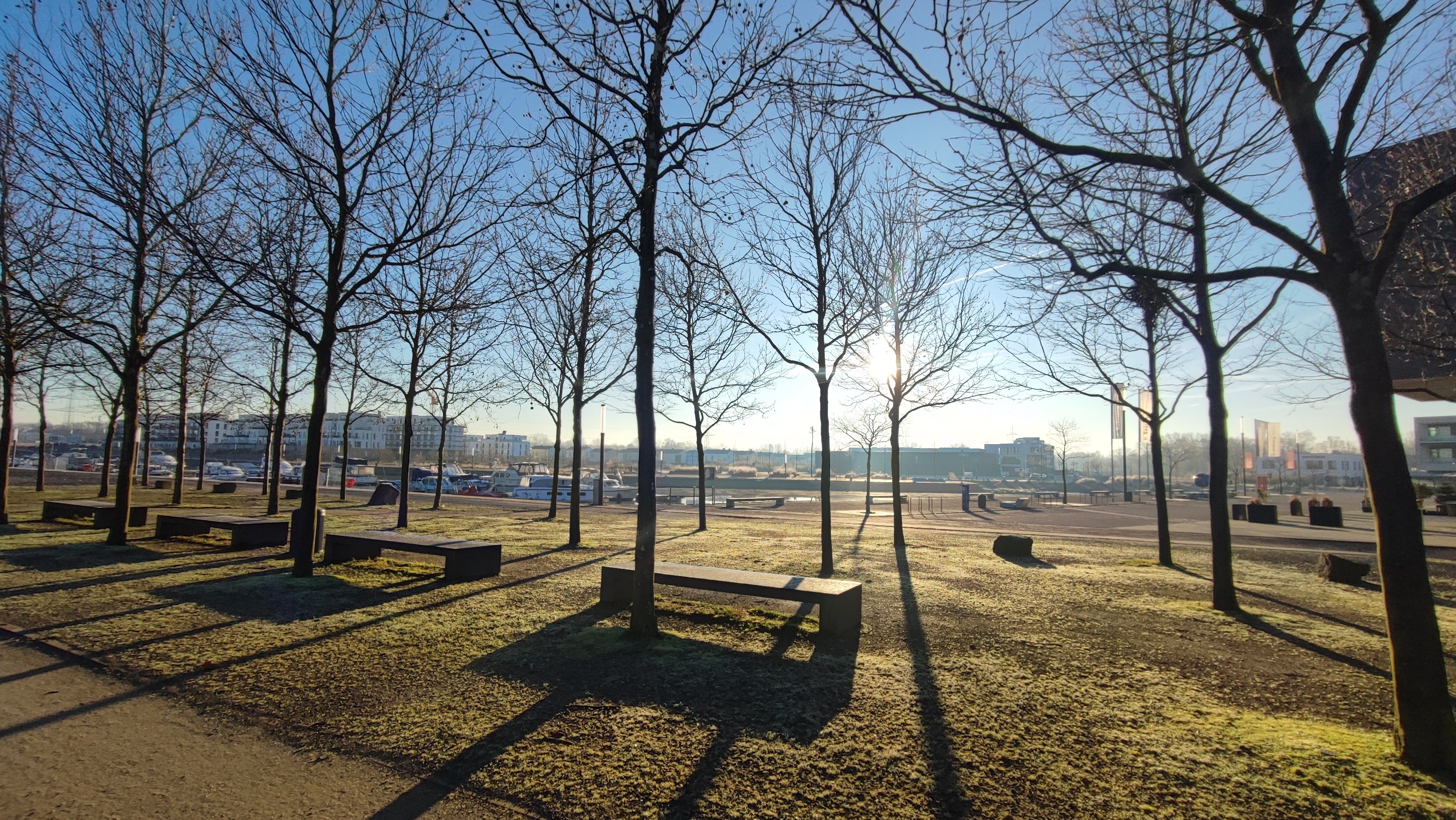 Marina: Spazierweg am Hafen - Stölting Marina