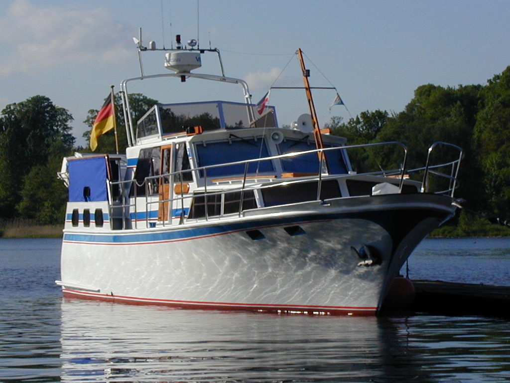 Yachthafen - Unser Servicefahrzeug - Obereider-Yachtservice