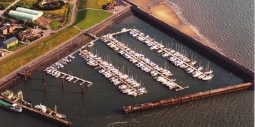 Yachthafen - Nordseeküste - Luftbild Sportboothafen - Sportboothafen Wyk auf Föhr