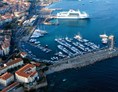 Marina: (c) http://www.visit-corsica.com - Port de Plaisance TINO-ROSSI