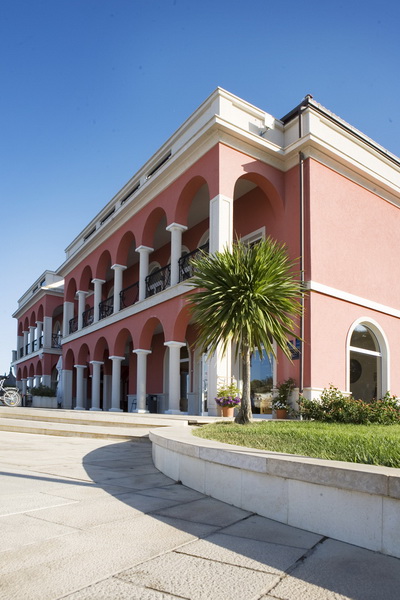 Marina: Marina Tribunj