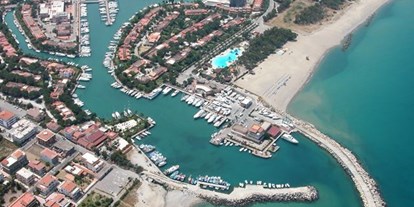 Yachthafen - am Meer - Messina - (c) http://www.marinadiportorosa.com - Marina di Portorosa