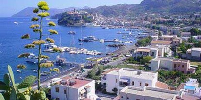 Yachthafen - am Meer - Messina - Homepage www.yachtharbourlipari.it - Yacht Harbour Lipari di Li Donni