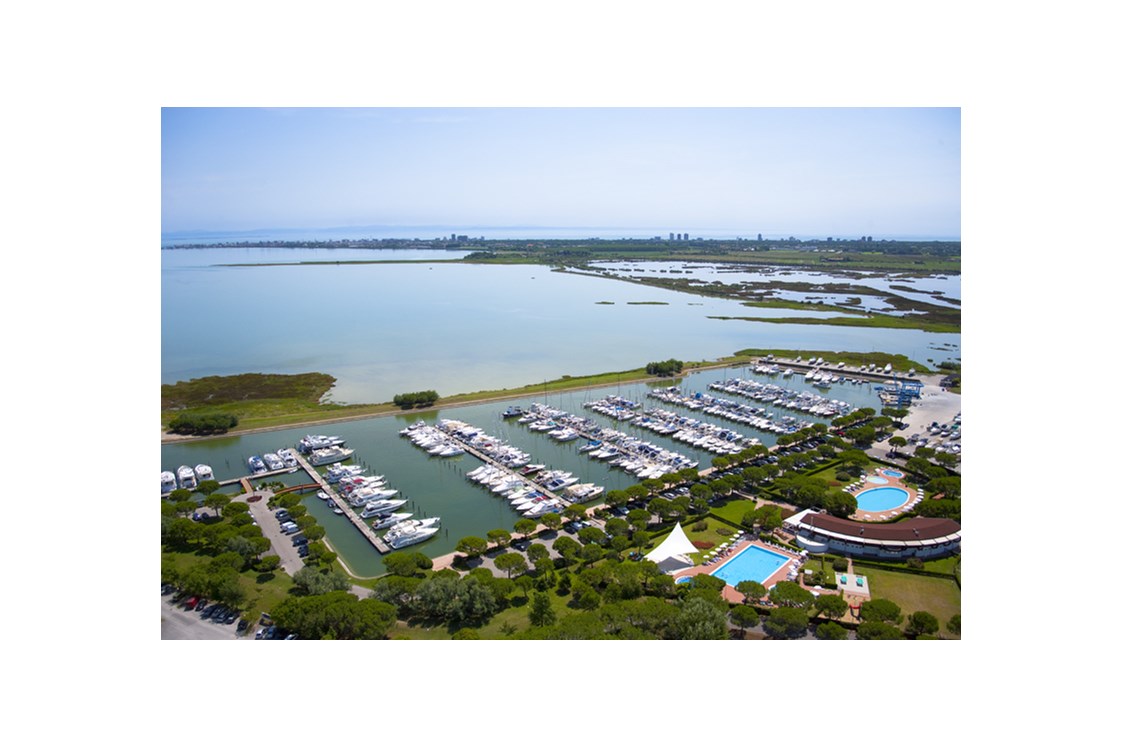 Marina: Wasserliegeplätze von 10 bis 25 Metern. - Marina Punta Gabbiani