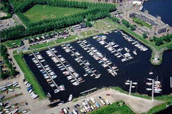 Marina: (c) www.wsvalmerehaven.nl - WSV Almere Haven